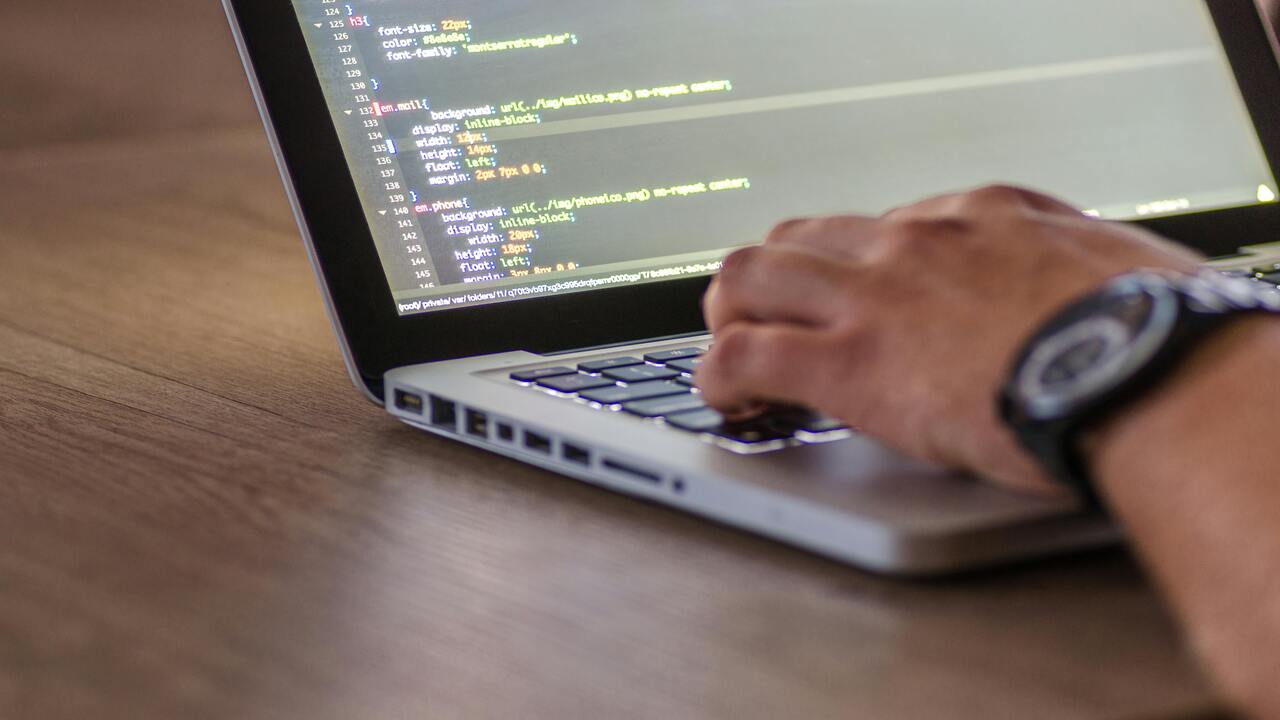 Як запустити сценарій Python за допомогою Docker