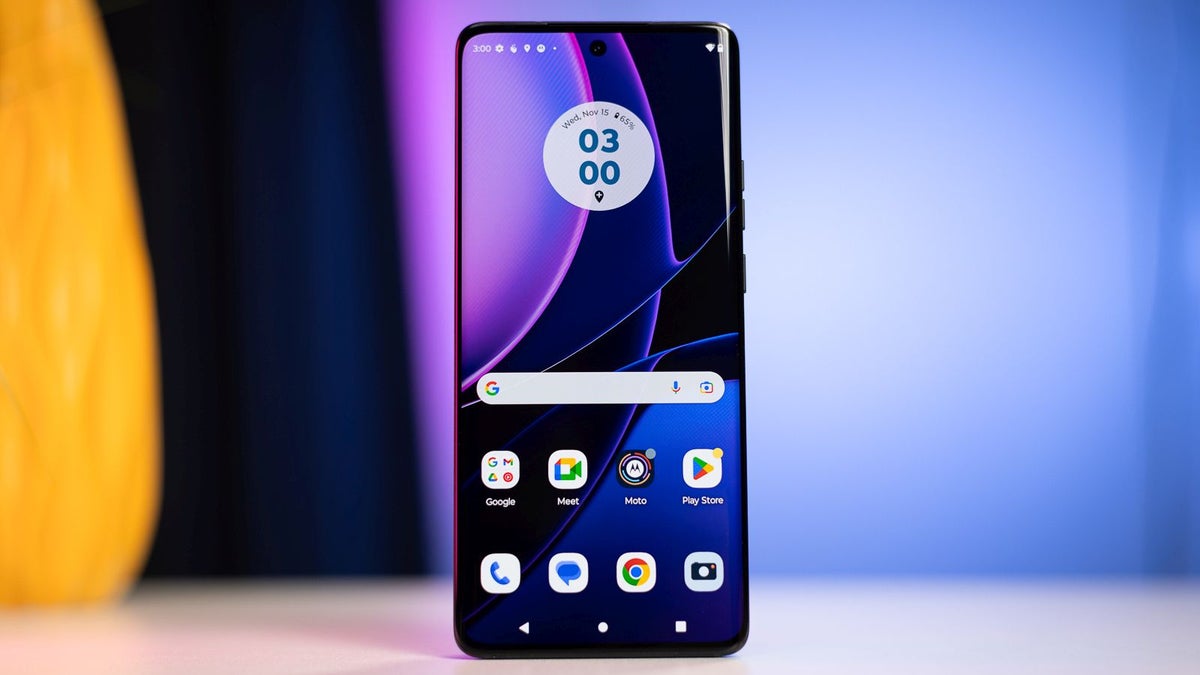 Це 2025, але я вважаю, що край Motorola (2023) неможливо відмовитись від цієї абсурдної ціни