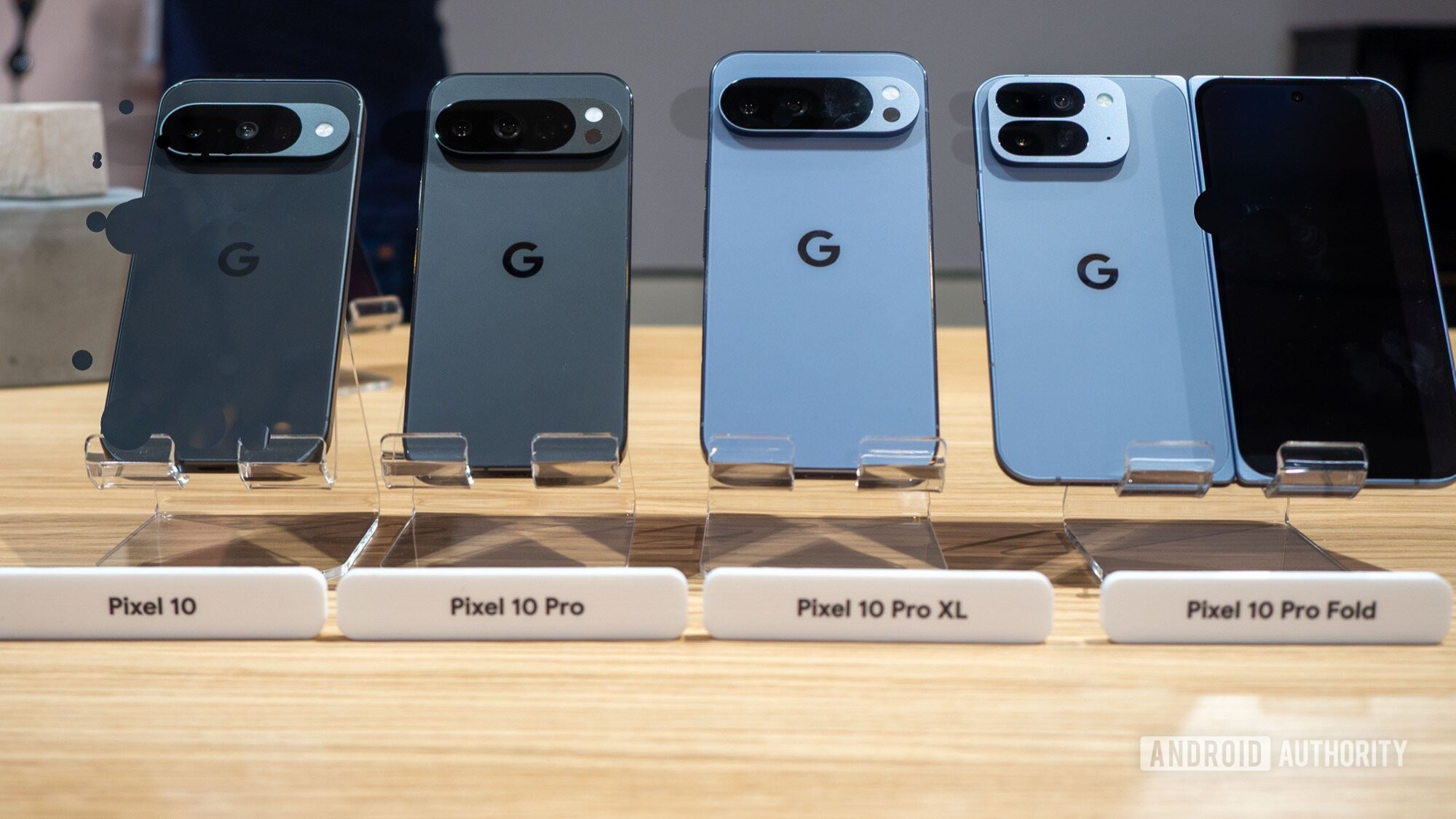 Pixel 10 Series w amerykańskim SIM upuszcza fizyczną SIM, podczas gdy reszta świata może ją zachować
