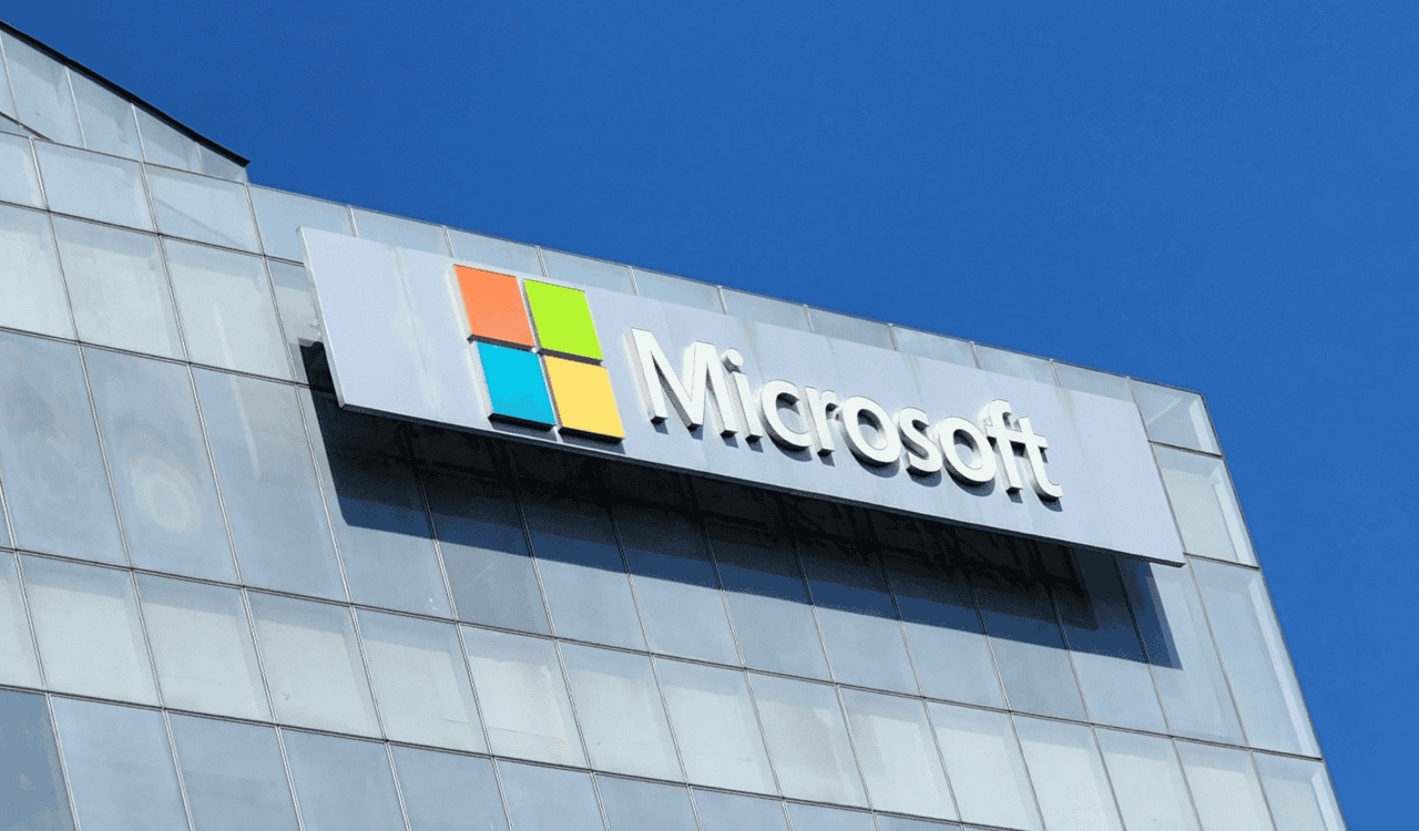 Ось що Microsoft розповіла своїм працівникам про нову плату за візу H-1B