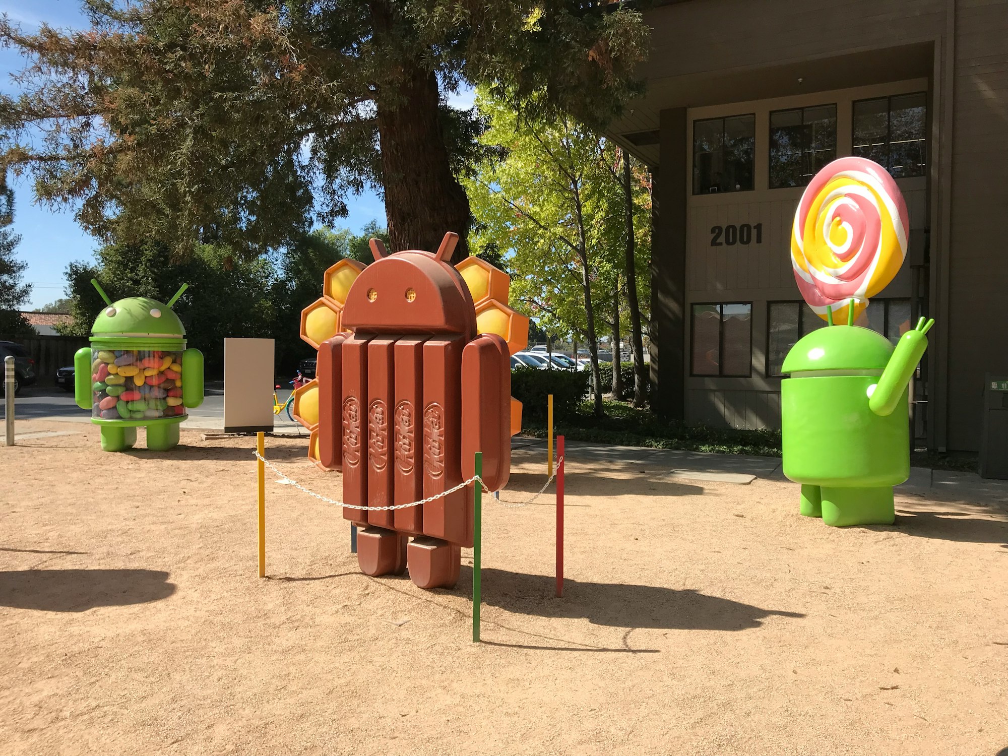 Android usuwa „dodatkowe przyciemnione” przełącznik, dodaje go do suwaka jasności