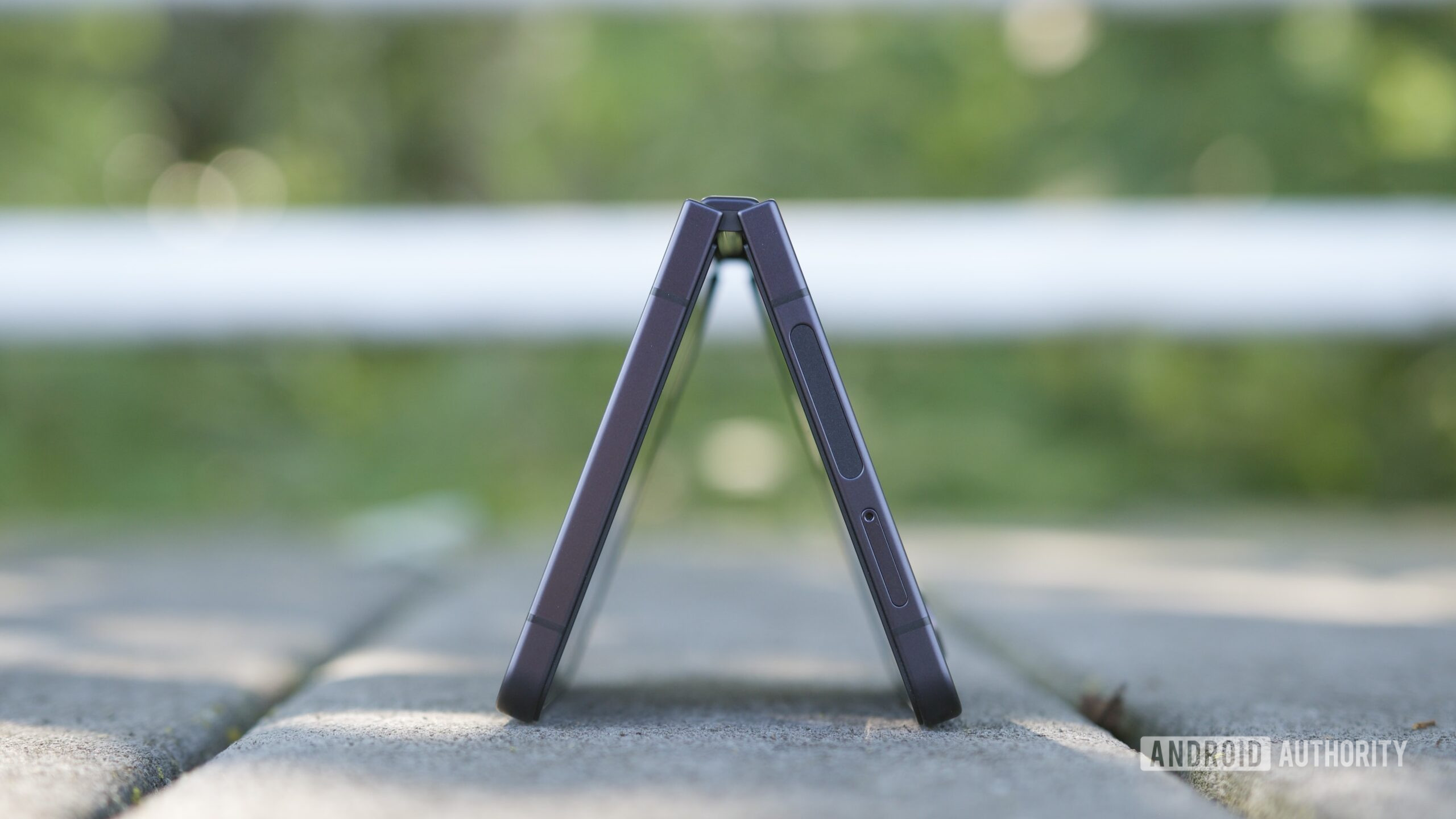 Samsung mógłby zastosować udaną formułę Galaxy Z Fold 7 w Galaxy Z Flip 8